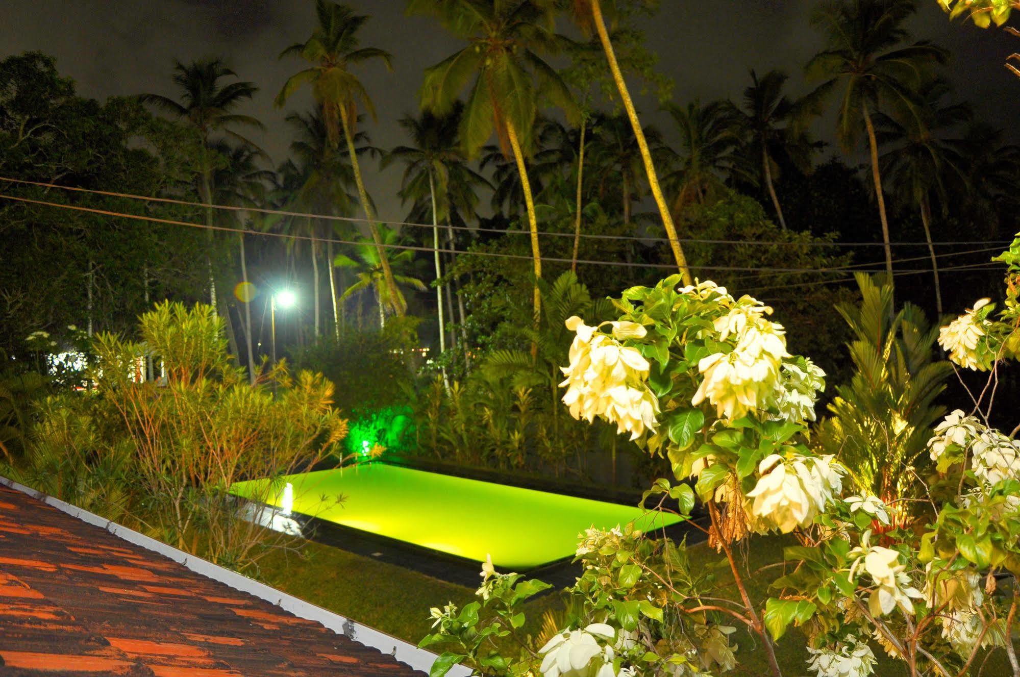 Sakura Villa Bentota Exterior photo