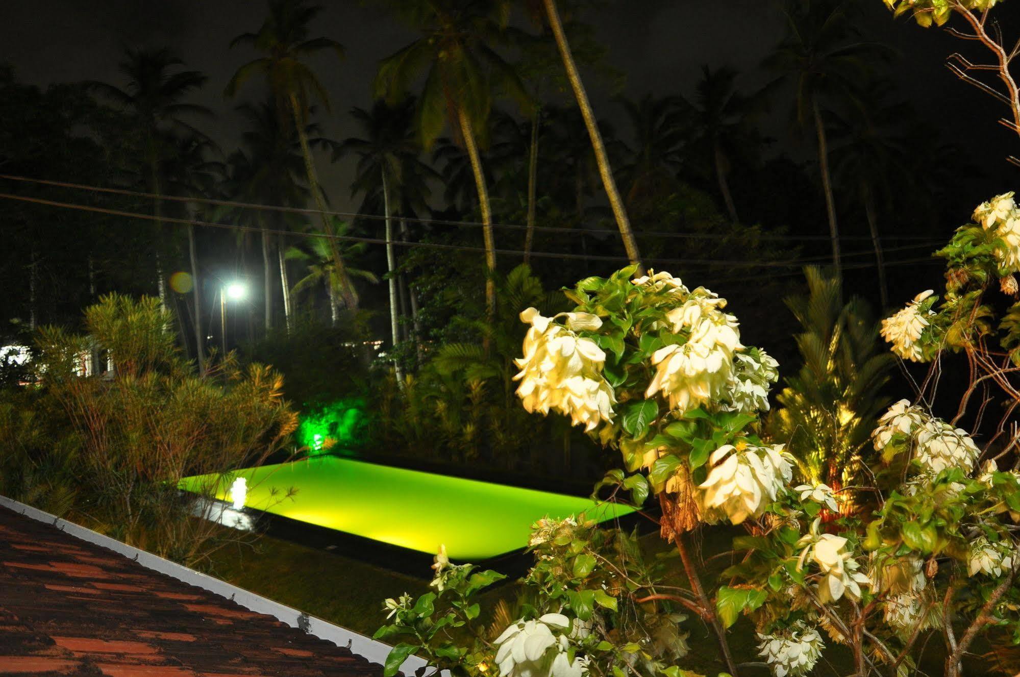 Sakura Villa Bentota Exterior photo